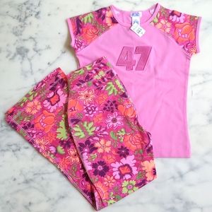 NWT. The Children's Place Girl's Cotton/Spandex Floral Short Sleeve top/pant set